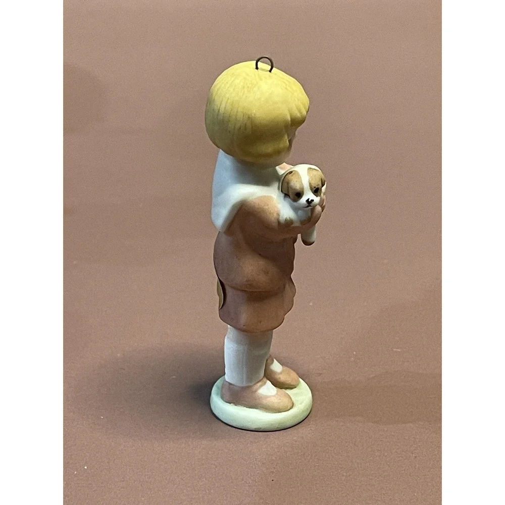 Rover Porcelain Figurine Ornament by Balliol Corp  H1812